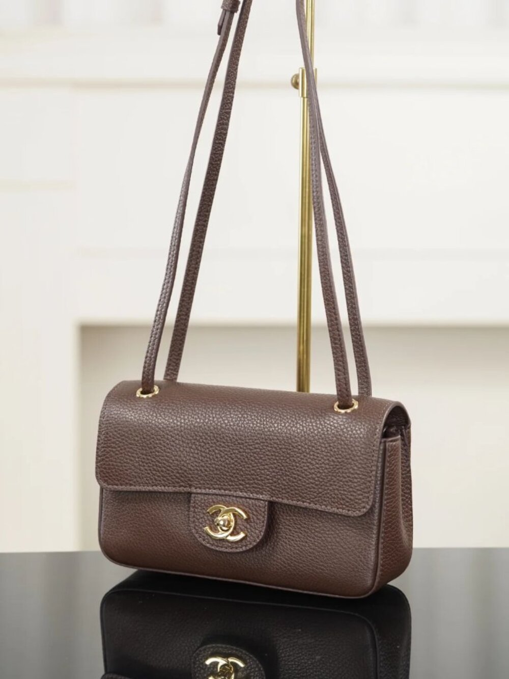 Classic CHANEL Bags: A Stylish and Versatile Choice for Elegance